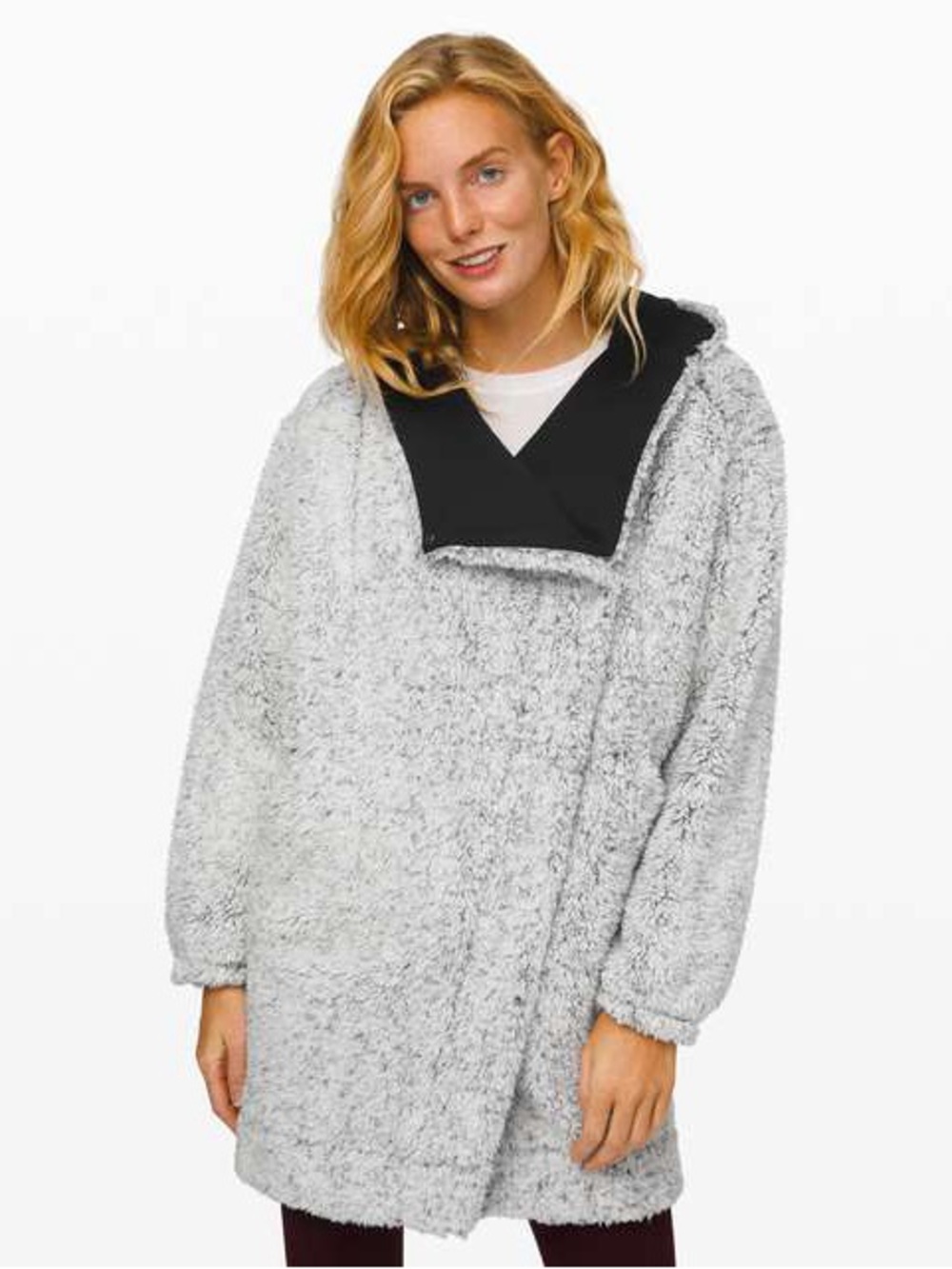 NWT Lululemon Warmth Restore Sherpa Wrap
Heathered White